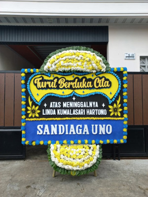 Papan Bunga Duka di Regolwetan